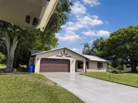 Exterior - 101 Tortoise Rd, Sebring, FL 33876 photo 8 of 9