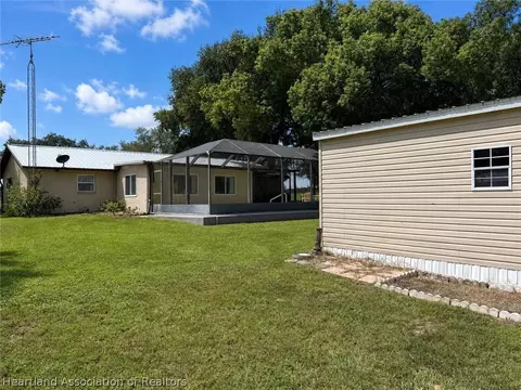 Exterior - 101 Tortoise Rd, Sebring, FL 33876 photo 5 of 9