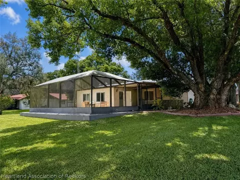 Exterior - 101 Tortoise Rd, Sebring, FL 33876 photo 6 of 9