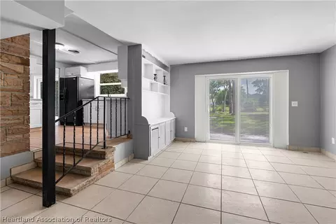 Living - 2415 Sunset Dr, Sebring, FL 33870 photo 3 of 6