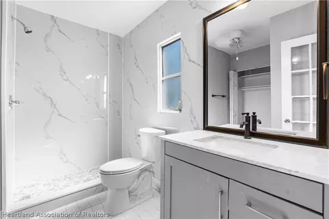 Bath - 2415 Sunset Dr, Sebring, FL 33870 photo 1 of 4