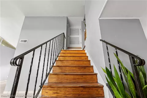 Entry Way - 2415 Sunset Dr, Sebring, FL 33870 photo 2 of 3