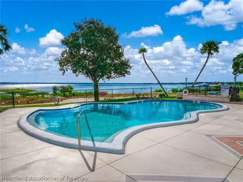 Exterior - 2131 Lakeview Drive 904, Sebring, FL 33870 photo 6 of 6