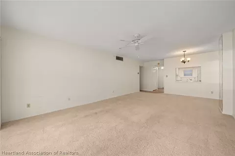 Living - 2131 Lakeview Drive 904, Sebring, FL 33870 photo 3 of 3