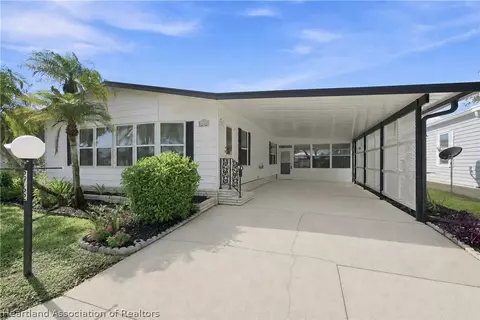 2762 S Nicklaus Dr, Avon Park, FL 33825