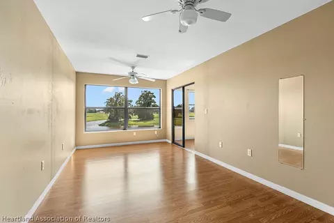 Bedroom - 1908 Villaway Rd E, Sebring, FL 33876 photo 4 of 6