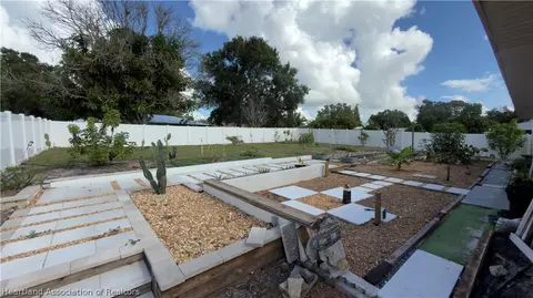 Exterior - 4120 Bianca St, Sebring, FL 33872 photo 2 of 2