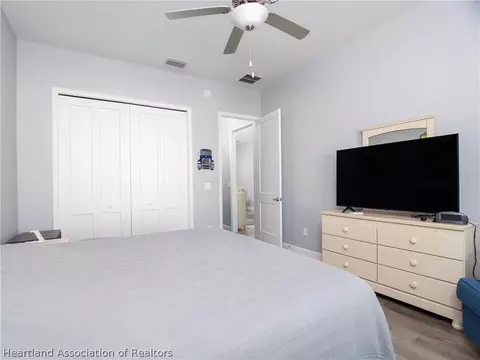 Bedroom - 35148 Daily Dr, Sebring, FL 33872 photo 5 of 7