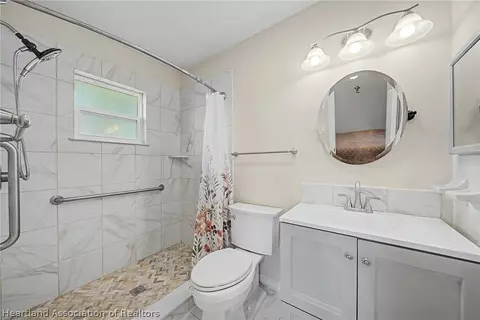 Bath - 3513 Austin St, Sebring, FL 33872 photo 1 of 4