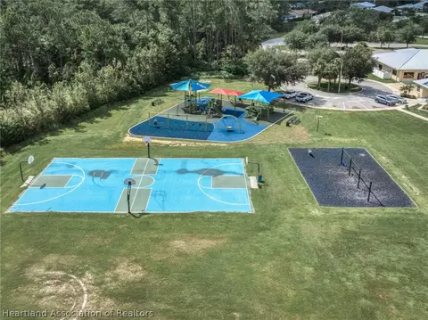 View/Area - 4428 Mendavia Dr, Sebring, FL 33872 photo 7 of 9