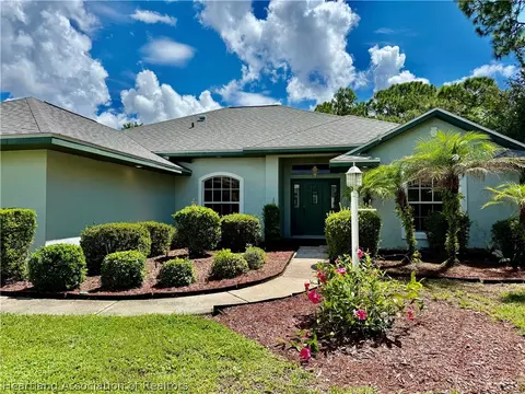 Exterior - 4428 Mendavia Dr, Sebring, FL 33872 photo 4 of 5