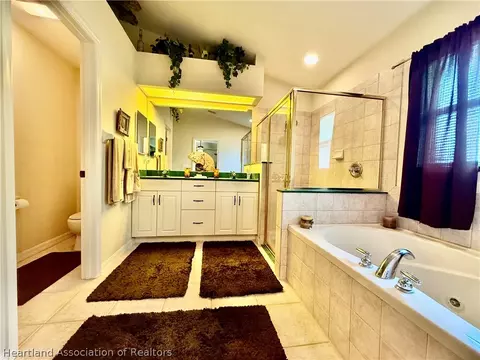 Bath - 4428 Mendavia Dr, Sebring, FL 33872 photo 2 of 3