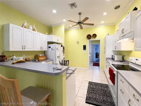 Kitchen - 4428 Mendavia Dr, Sebring, FL 33872 photo 2 of 4
