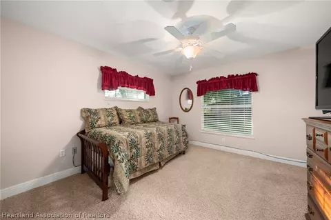 Bedroom - 3904 Golfview Rd, Sebring, FL 33875 photo 7 of 9