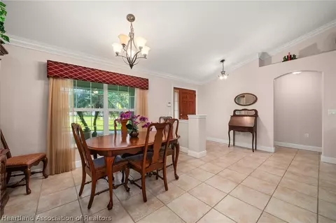 Dining - 3904 Golfview Rd, Sebring, FL 33875 photo 2 of 4