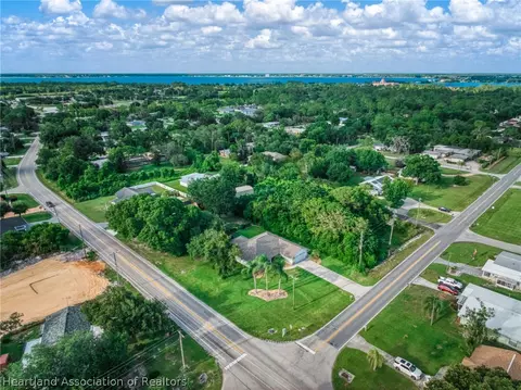 View/Area - 3904 Golfview Rd, Sebring, FL 33875 photo 4 of 5