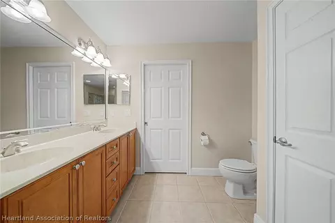 Bath - 3904 Golfview Rd, Sebring, FL 33875 photo 4 of 7