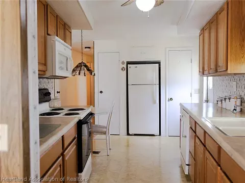 1302 Wightman Ave, Sebring, FL 33870 photo 11