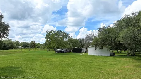 10103 NW 8th Ave, Okeechobee, FL 34972 photo 13