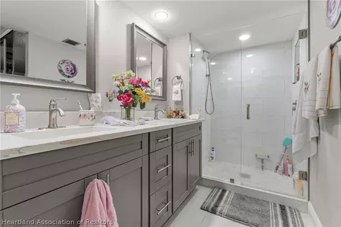 Bath - 2021 20th Ln, Greenacres, FL 33463 photo 2 of 2