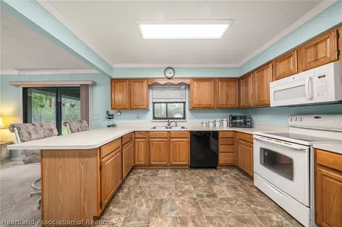 Kitchen - 5325 Lime Rd, Sebring, FL 33875 photo 1 of 4