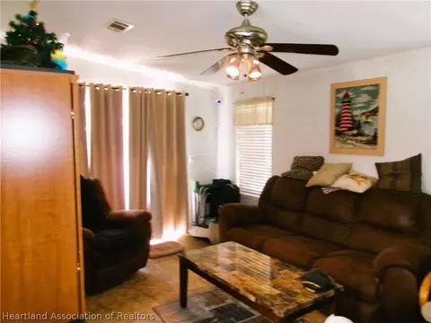 401 E Maxanna Blvd, Sebring, FL 33875 photo 6