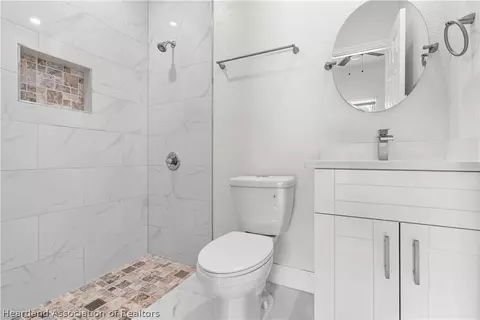 Bath - 4309 Lafayette Ave, Sebring, FL 33875 photo 1 of 2