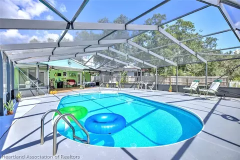 Exterior - 906 Corvette Ave, Sebring, FL 33872 photo 5 of 6