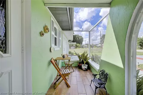 Exterior - 906 Corvette Ave, Sebring, FL 33872 photo 1 of 6
