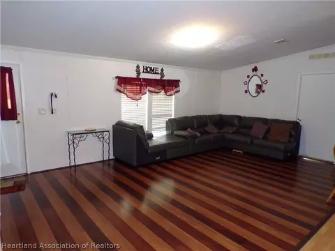 2108 Gardner Dr, Lorida, FL 33857 photo 3