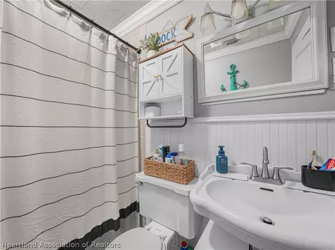Bath - 406 E Main St, Wauchula, FL 33873 photo 1 of 1