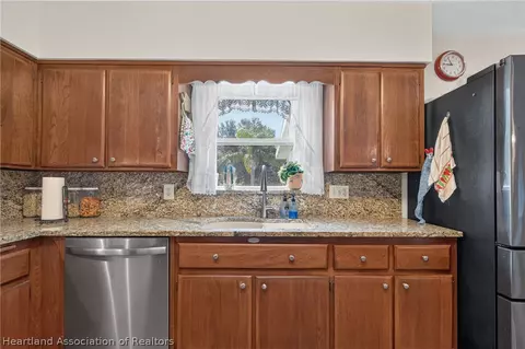 Kitchen - 765 Golfside Ln, Sebring, FL 33870 photo 5 of 6