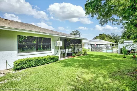 Exterior - 4007 Golfview Rd, Sebring, FL 33875 photo 8 of 12