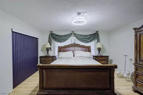 Bedroom - 4007 Golfview Rd, Sebring, FL 33875 photo 1 of 7
