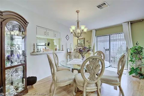 Dining - 4007 Golfview Rd, Sebring, FL 33875 photo 3 of 3