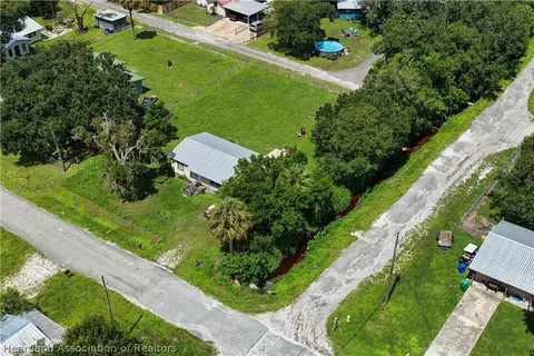 1615 SW Ninth St, Okeechobee, FL 34974 photo 6