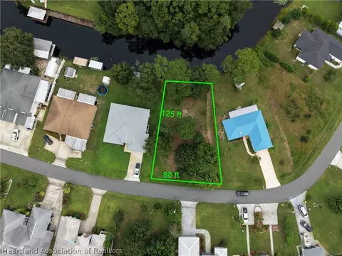 131 Blue Moon Ave, Lake Placid, FL 33852