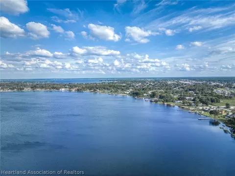 646 Memorial Dr, Sebring, FL 33870 photo 4