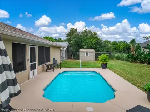 Exterior - 4128 Loquat Rd, Sebring, FL 33875 photo 6 of 7