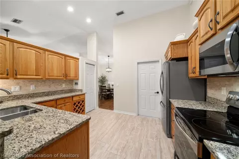 Kitchen - 4128 Loquat Rd, Sebring, FL 33875 photo 1 of 3