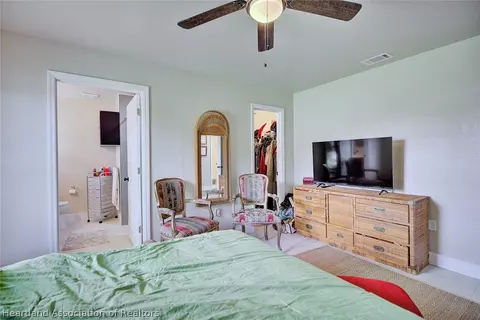 Bedroom - 5201 Shad Dr, Sebring, FL 33870 photo 1 of 5