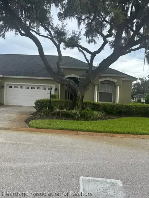 3002 Royal Oaks Ct, Sebring, FL 33875
