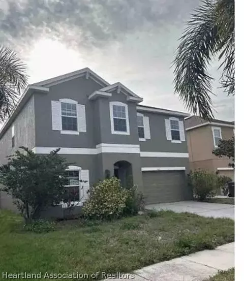 707 Fern Leaf Dr, Ruskin, FL 33570