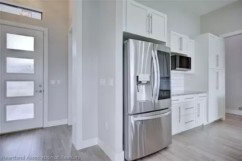 Entry Way - 6910 San Bruno Dr, Sebring, FL 33872 photo 2 of 2