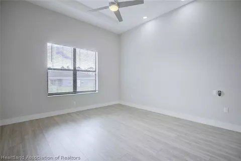 Bedroom - 6910 San Bruno Dr, Sebring, FL 33872 photo 7 of 9