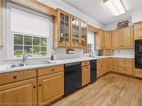 Kitchen - 708 E Main St, Wauchula, FL 33873 photo 7 of 7