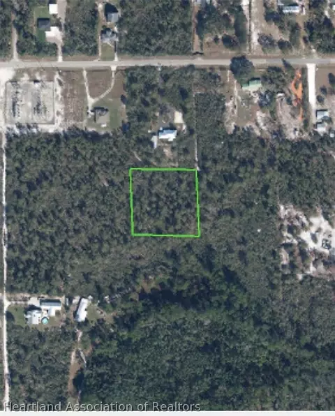 528 Devitt Rd, Sebring, FL 33875