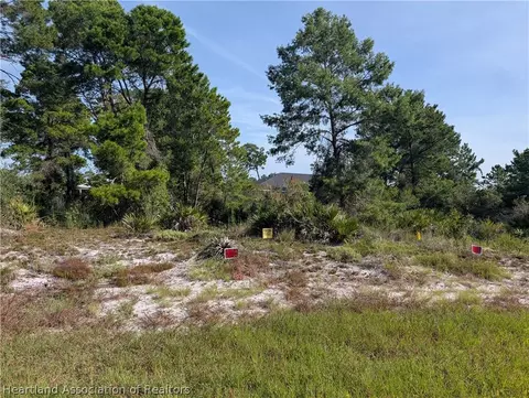 4700 Shamrock St, Sebring, FL 33872
