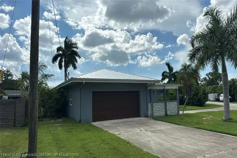 443 Seaworthy Rd, North Fort Myers, FL 33903