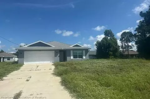 2323 NE 35th Ln, Cape Coral, FL 33909